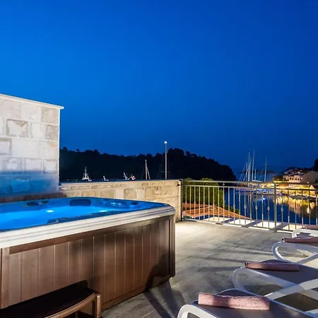 Corallium Lux Pomena