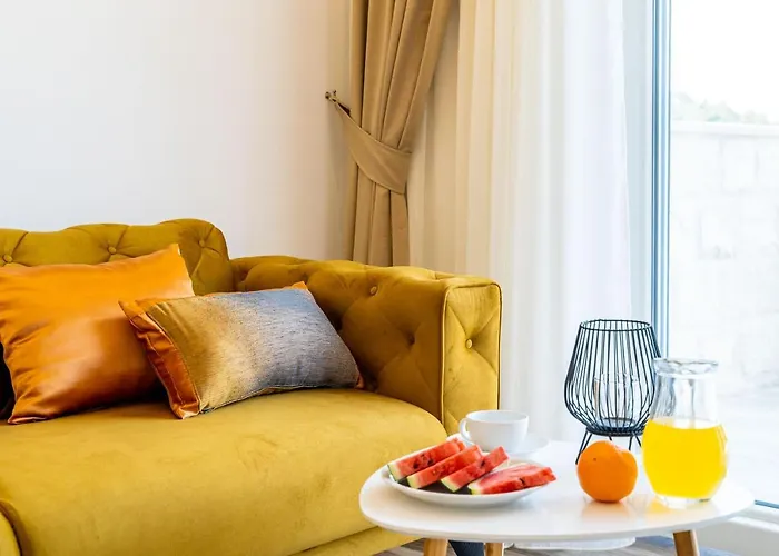 Corallium Lux شقة *