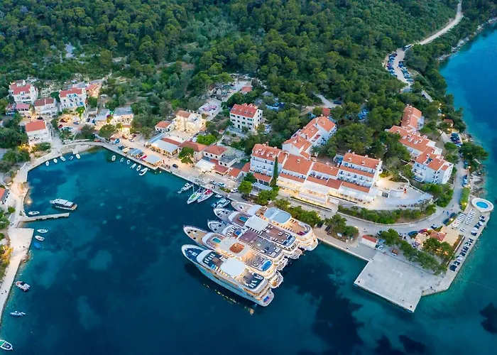 شقة Corallium Lux